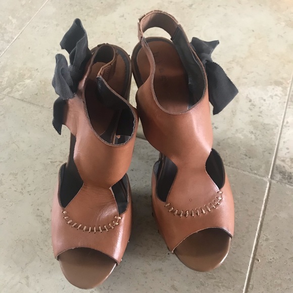 HINGE Leather Platform Sandal - Picture 3 of 8